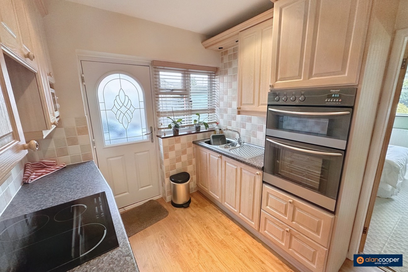 Brampton Way, Bulkington, CV12 9PR