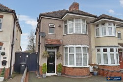 Carisbrook Road, Weddington, Nuneaton, CV10 0BT