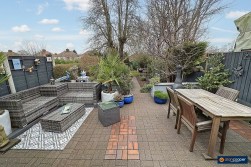 Carisbrook Road, Weddington, Nuneaton, CV10 0BT