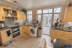 Carisbrook Road, Weddington, Nuneaton, CV10 0BT