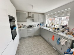 Ombersley Drive, Royal Park, Nuneaton, CV11 6WQ