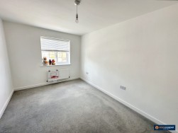 Ombersley Drive, Royal Park, Nuneaton, CV11 6WQ
