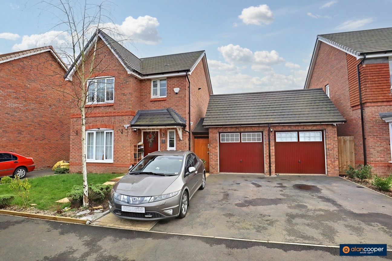 Adelie Road, Galley Common, Nuneaton, CV10 9GZ