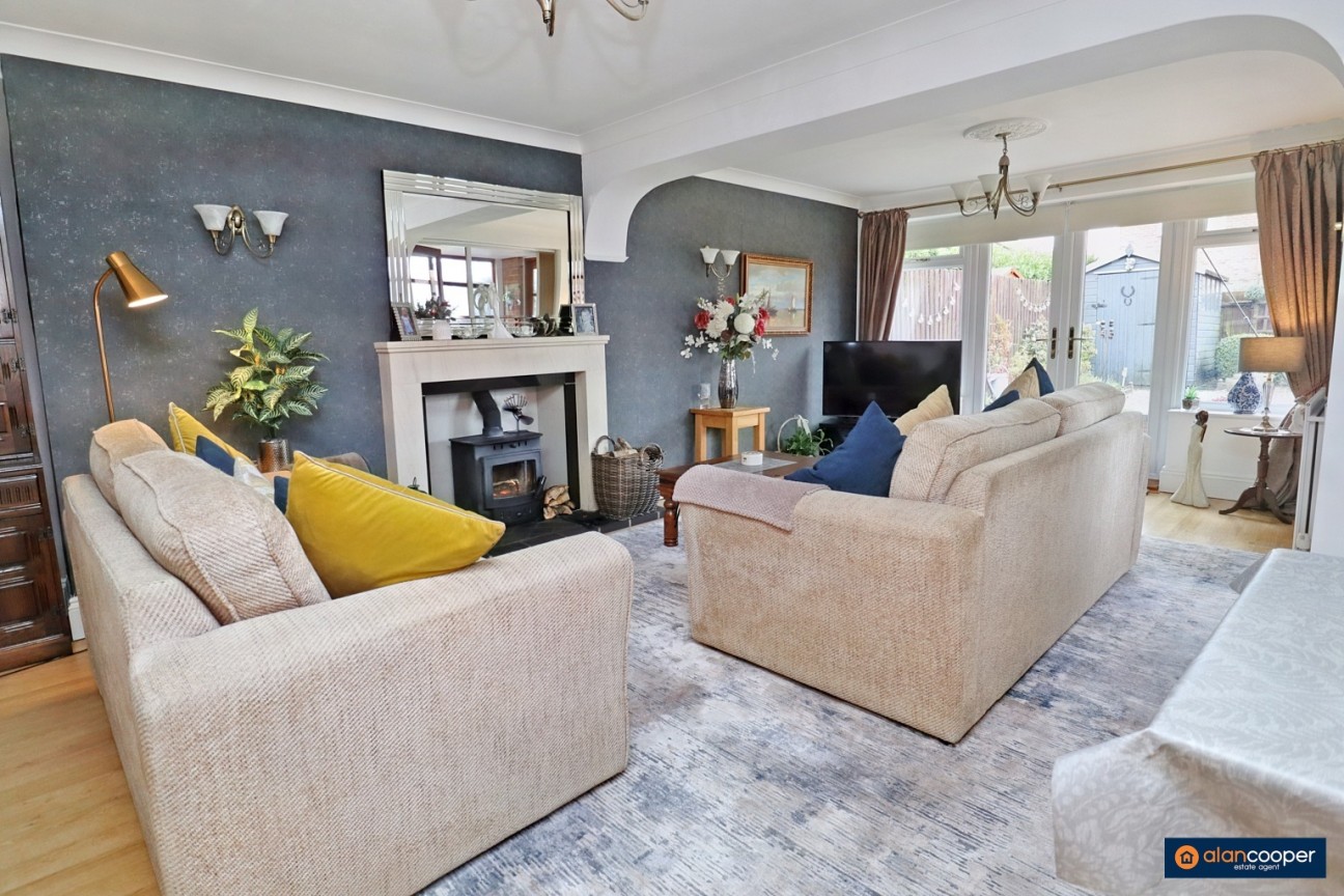 Bucks Hill, Stockingford, Nuneaton, CV10 9LT