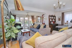 Bucks Hill, Stockingford, Nuneaton, CV10 9LT