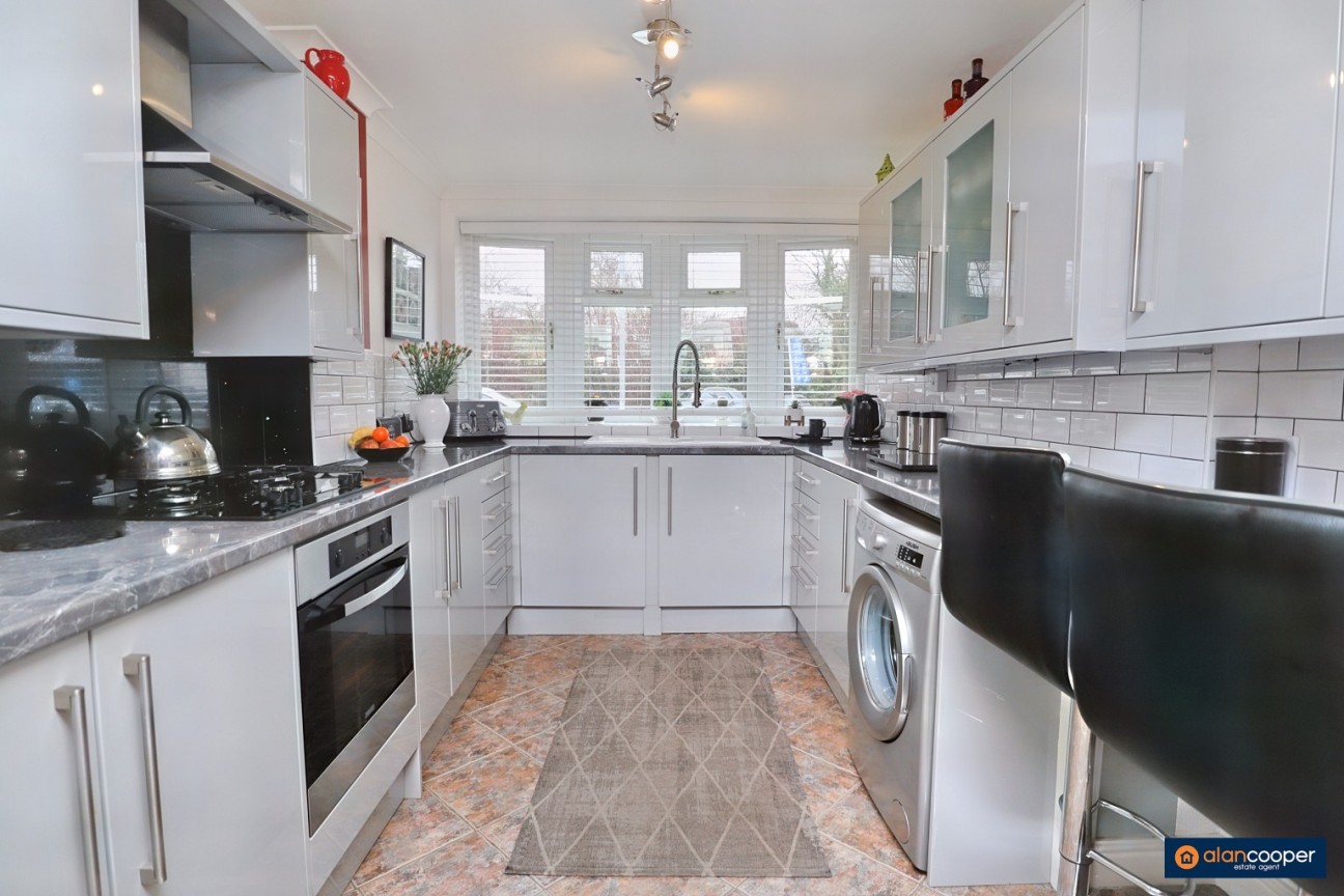 Bucks Hill, Stockingford, Nuneaton, CV10 9LT