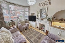 Oakdene Crescent, Weddington, Nuneaton, CV10 0DU
