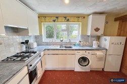 Hollystitches Road, Nuneaton, CV10 9QB