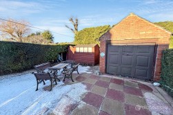 Bedworth Road, Bulkington, CV12 9LJ