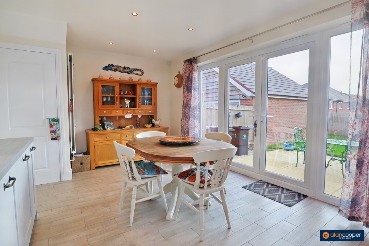 Roman Avenue, Heritage Fields, Nuneaton, CV11 6AF