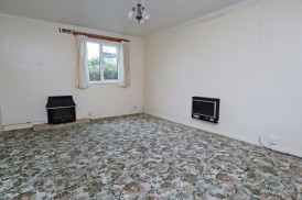 Valley Flats, Oaston Road, Nuneaton, CV11 6JY