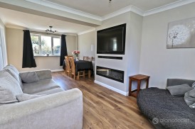 Neale Close, Bulkington, Bedworth, CV12 9RH