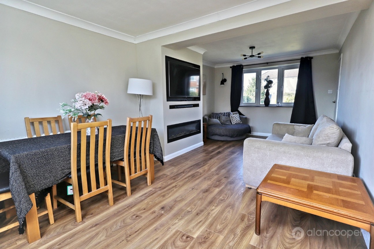 Neale Close, Bulkington, Bedworth, CV12 9RH