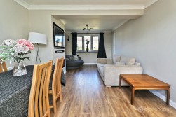 Neale Close, Bulkington, Bedworth, CV12 9RH