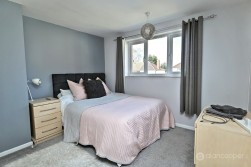 Neale Close, Bulkington, Bedworth, CV12 9RH