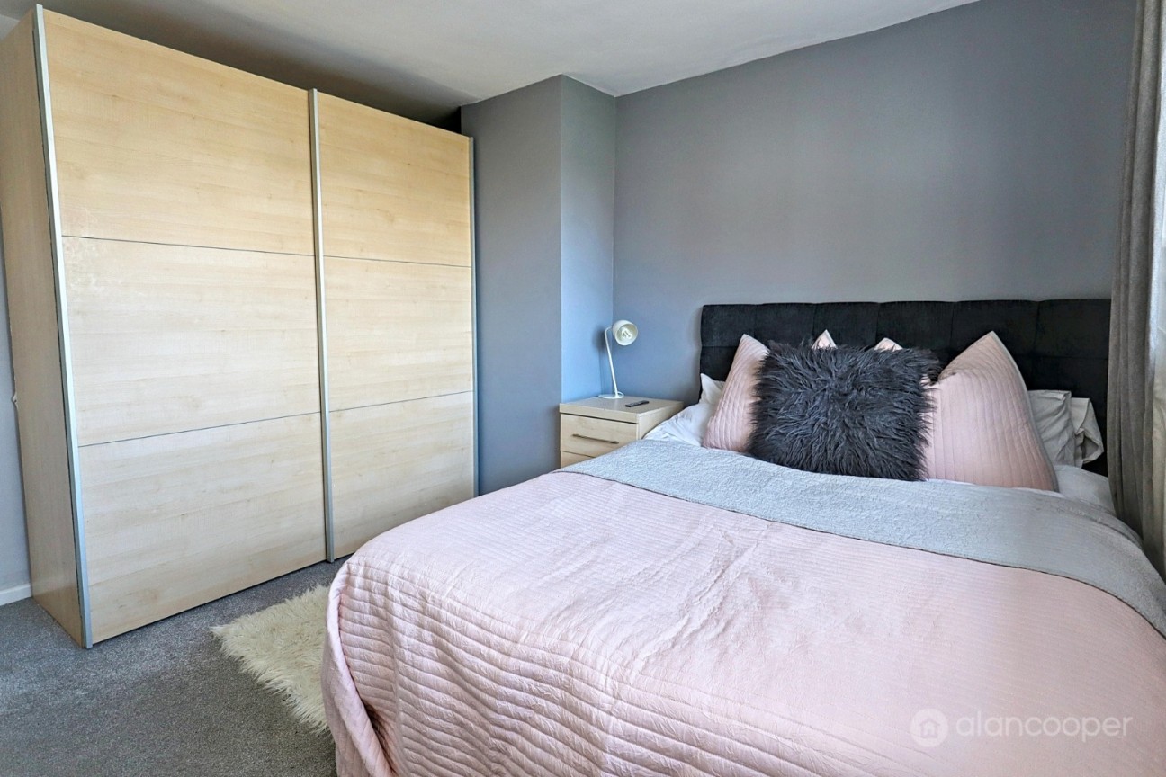 Neale Close, Bulkington, Bedworth, CV12 9RH