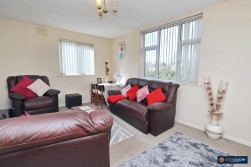 Valley Flats, Oaston Road, Nuneaton, CV11 6JY