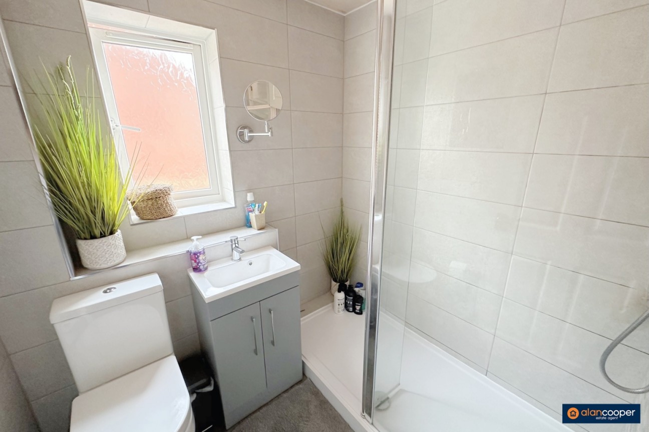 Kings Meadow, Nuneaton, CV10 8QZ