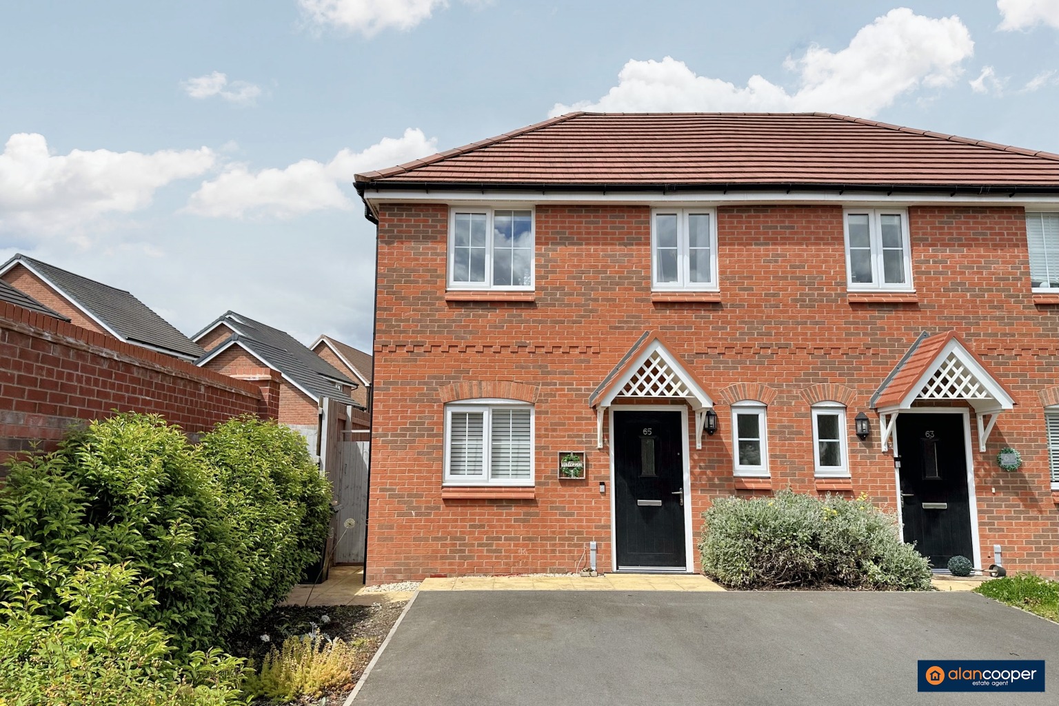 Adelie Road, Galley Common, Nuneaton, CV10 9GZ