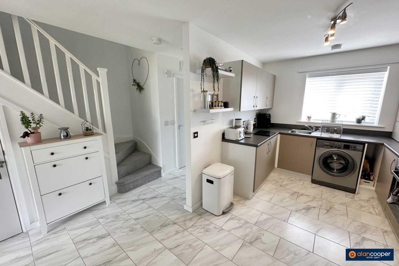 Adelie Road, Galley Common, Nuneaton, CV10 9GZ