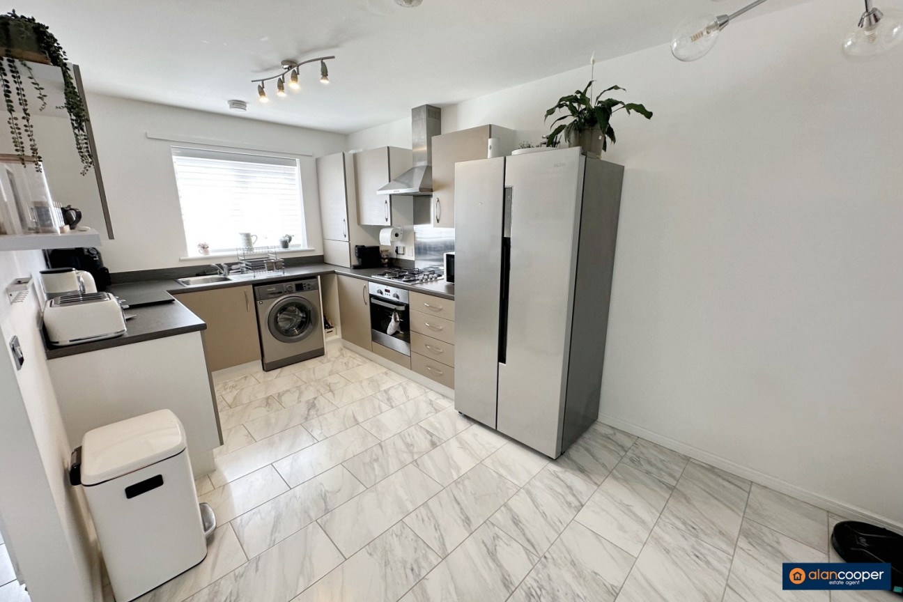 Adelie Road, Galley Common, Nuneaton, CV10 9GZ