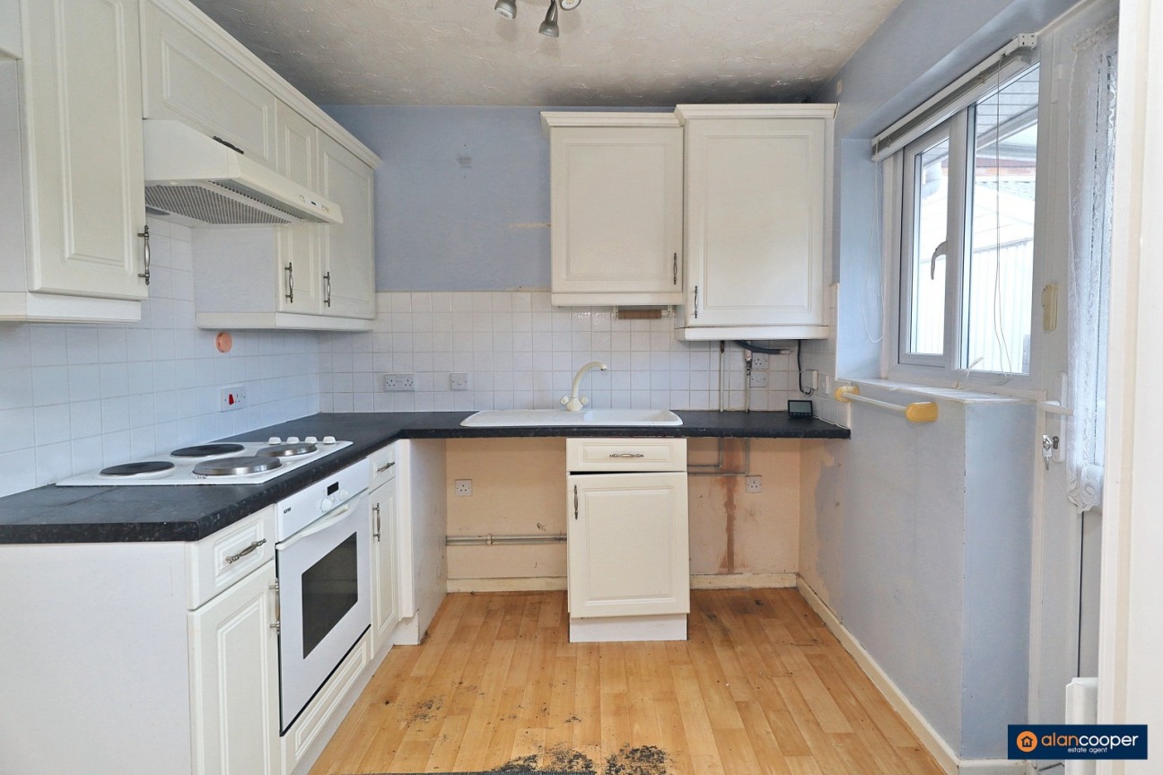 St. Lukes Way, Stockingford, Nuneaton, CV10 8RF