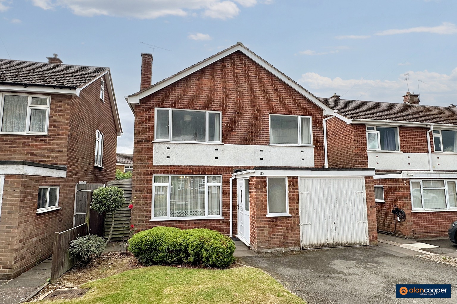St. Nicolas Park Drive, Nuneaton, CV11 6EF