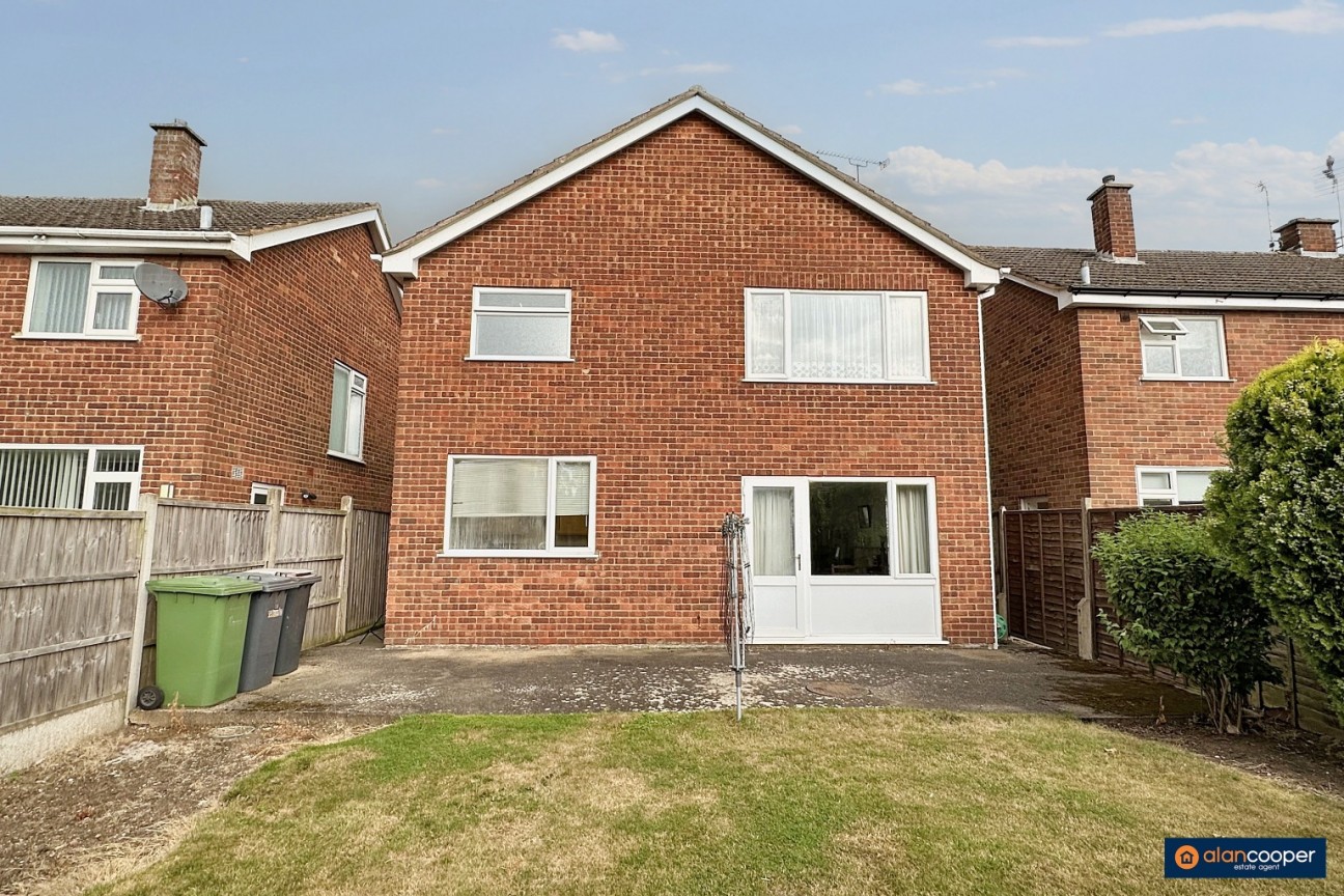 St. Nicolas Park Drive, Nuneaton, CV11 6EF