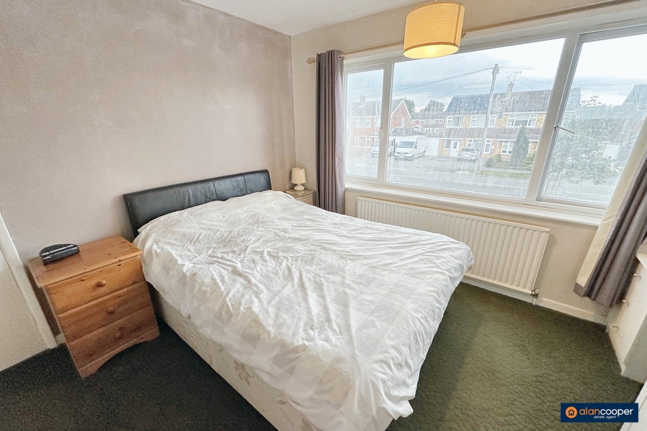 St. Nicolas Park Drive, Nuneaton, CV11 6EF