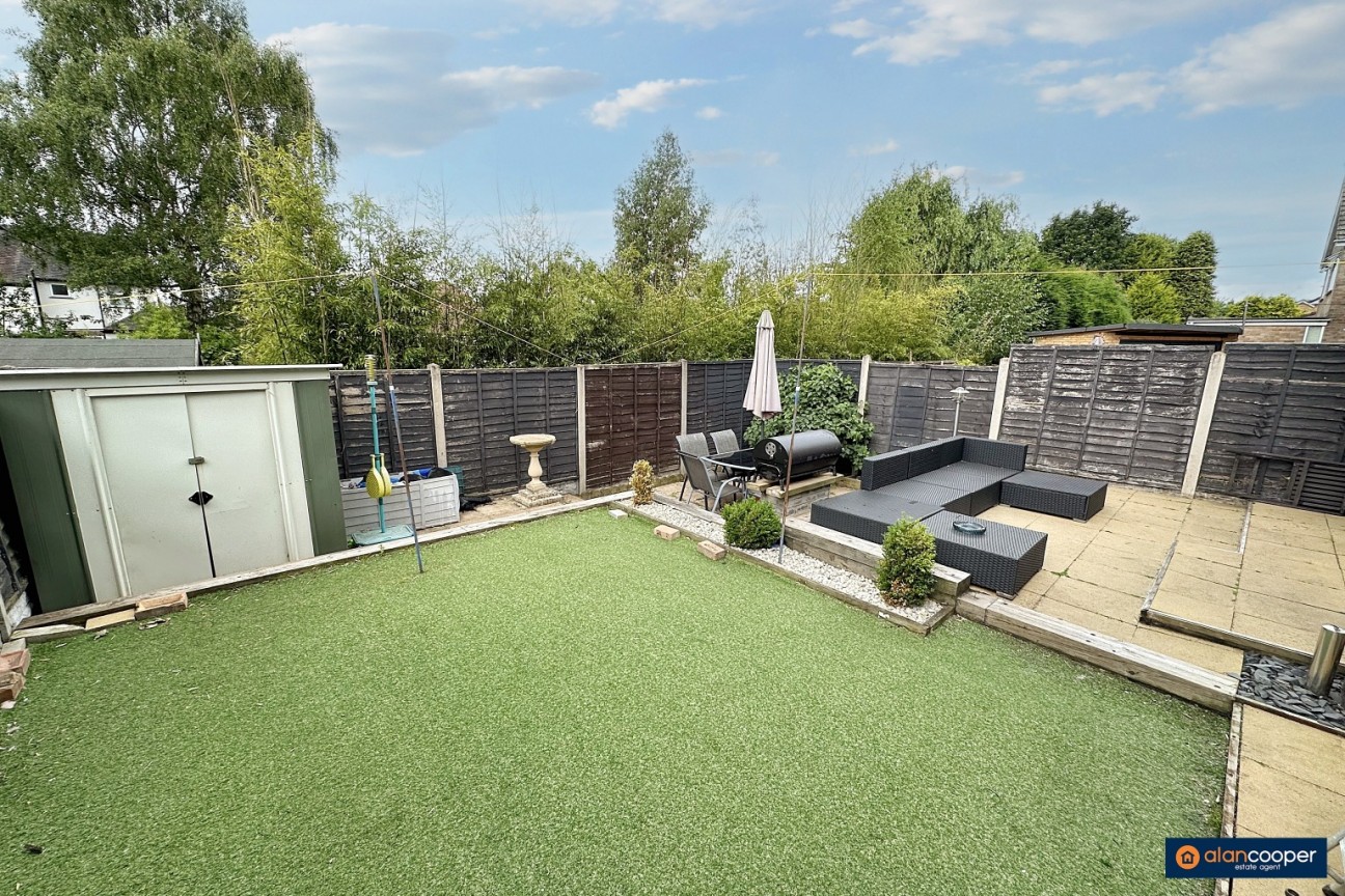 Hoarestone Avenue, Whitestone, Nuneaton, CV11 4TD