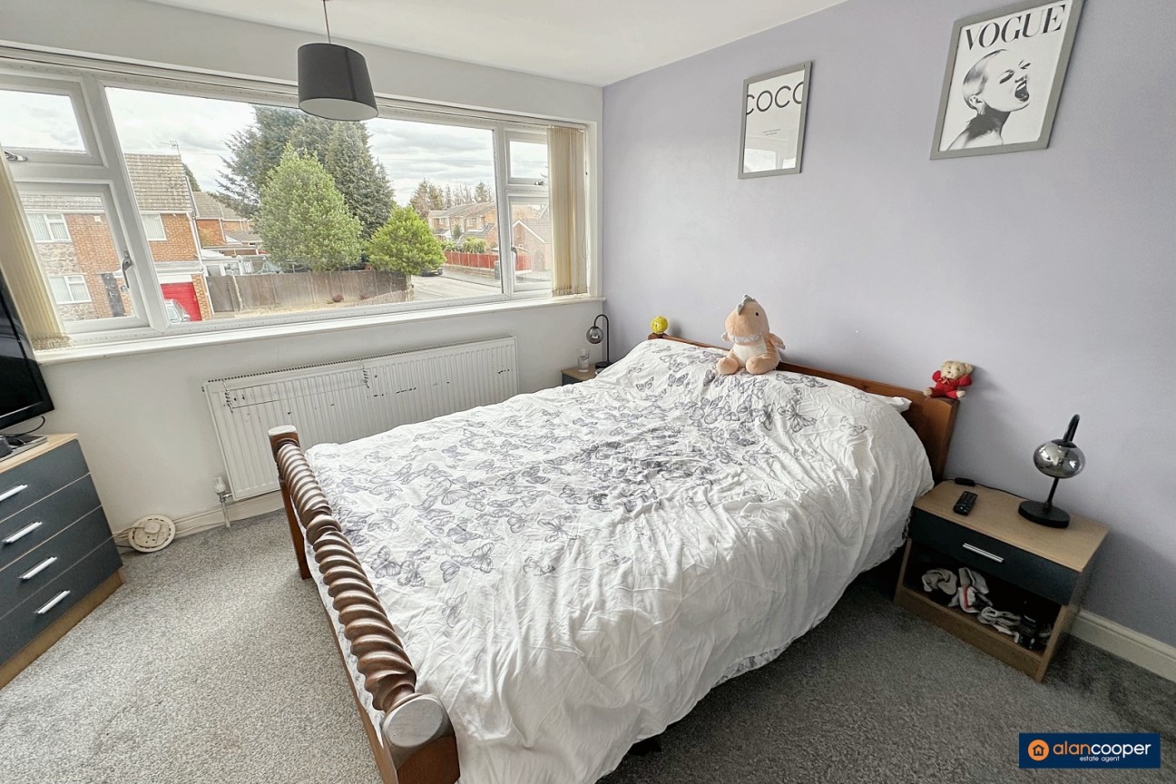 Hoarestone Avenue, Whitestone, Nuneaton, CV11 4TD