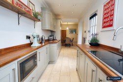 Earls Road, Nuneaton, CV11 5HP