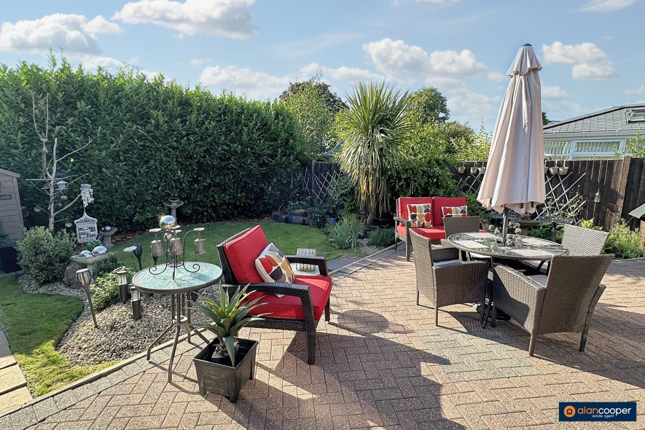 Ferndale Close, Nuneaton, CV11 6AQ