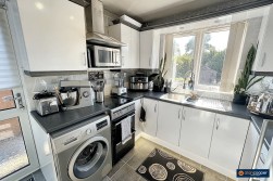 Ferndale Close, Nuneaton, CV11 6AQ