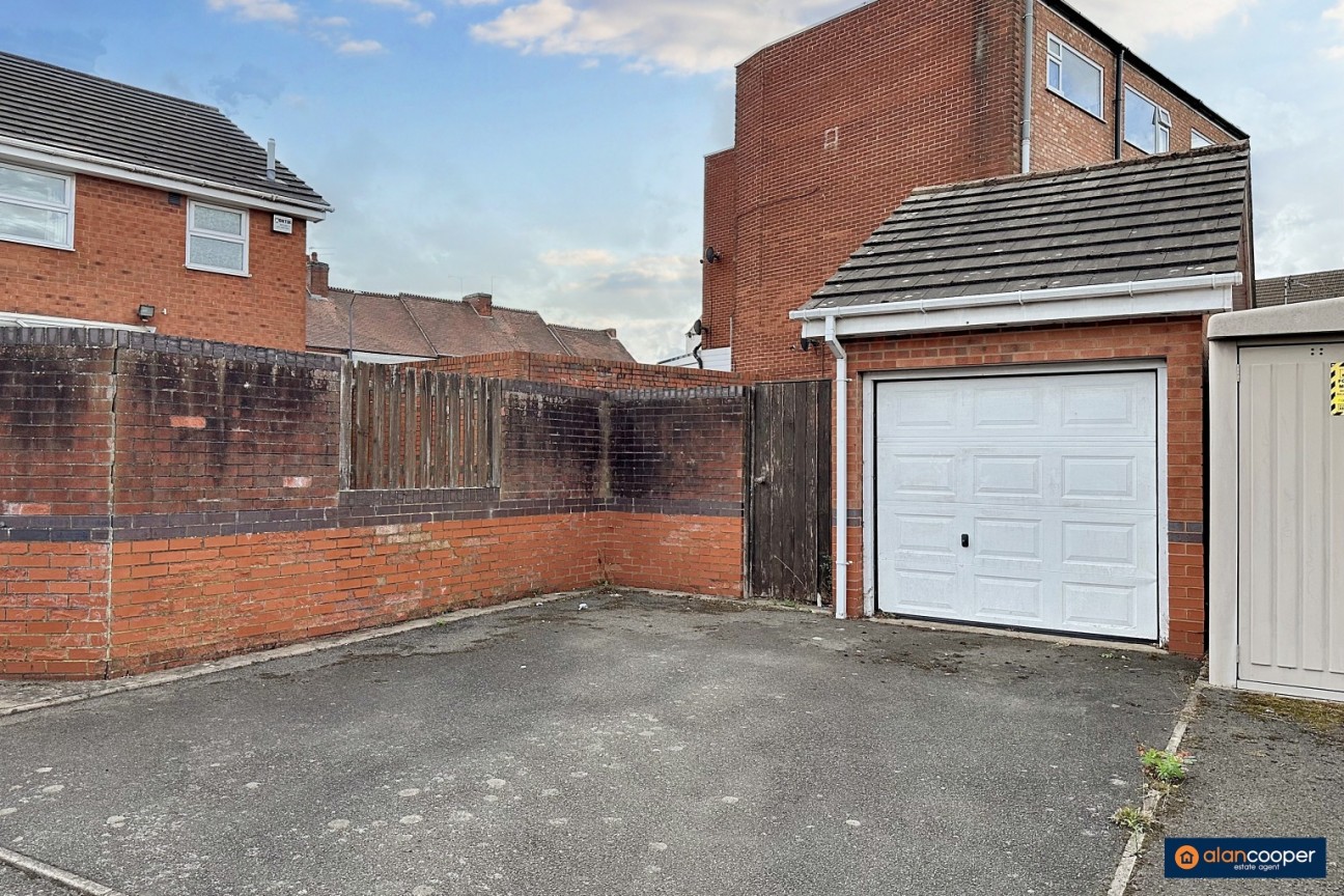 Croft Road, Stockingford, Nuneaton, CV10 7EE