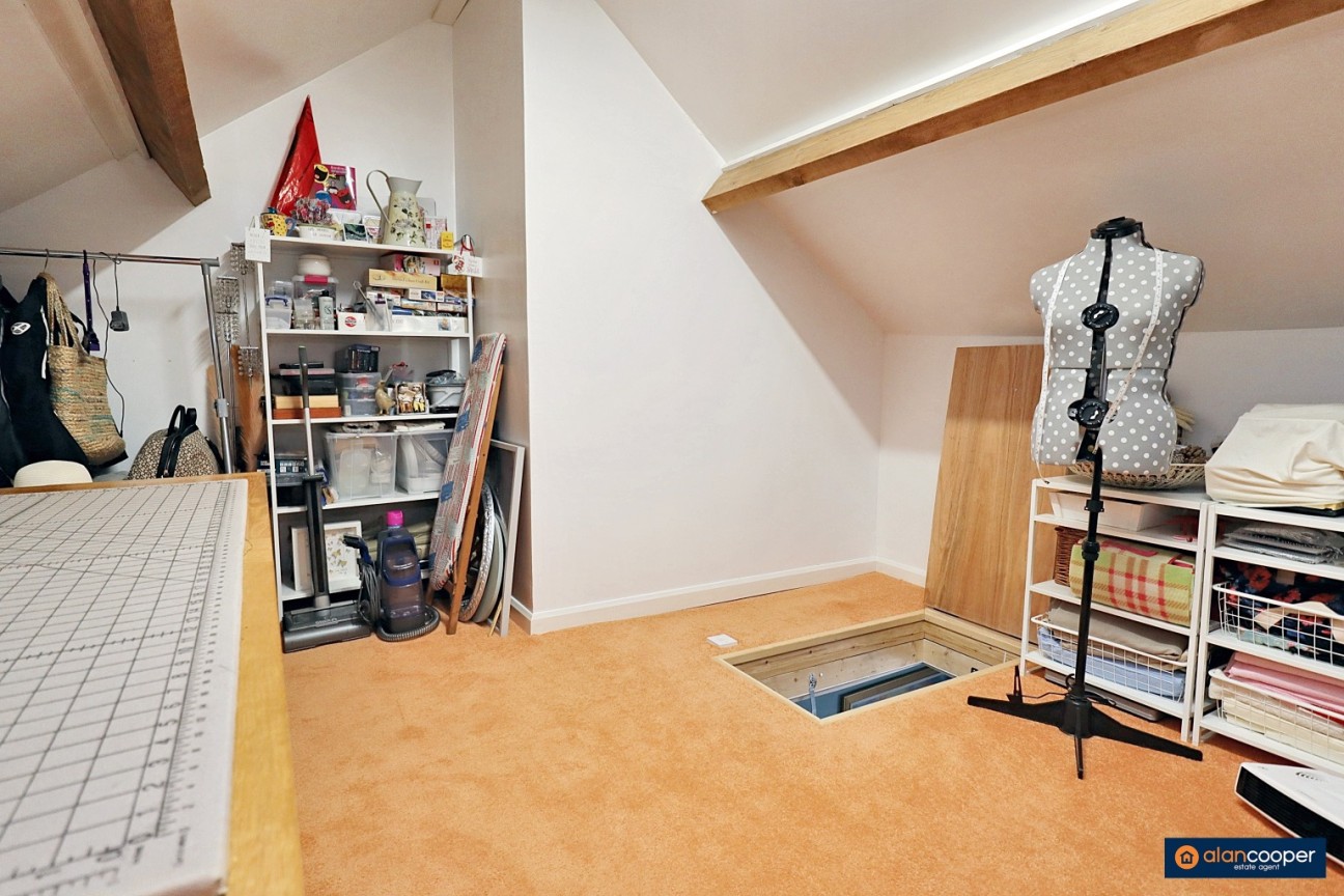 Tomkinson Road, Stockingford, Nuneaton, CV10 8BN