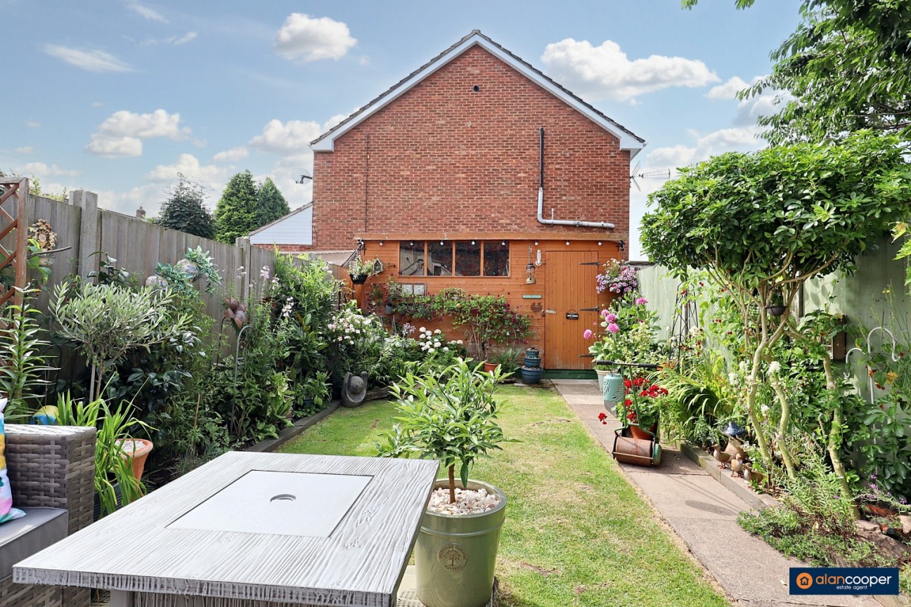 Tomkinson Road, Stockingford, Nuneaton, CV10 8BN