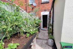 Tomkinson Road, Stockingford, Nuneaton, CV10 8BN