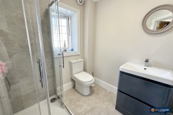 Lutterworth Road, Nuneaton, CV11 6QA
