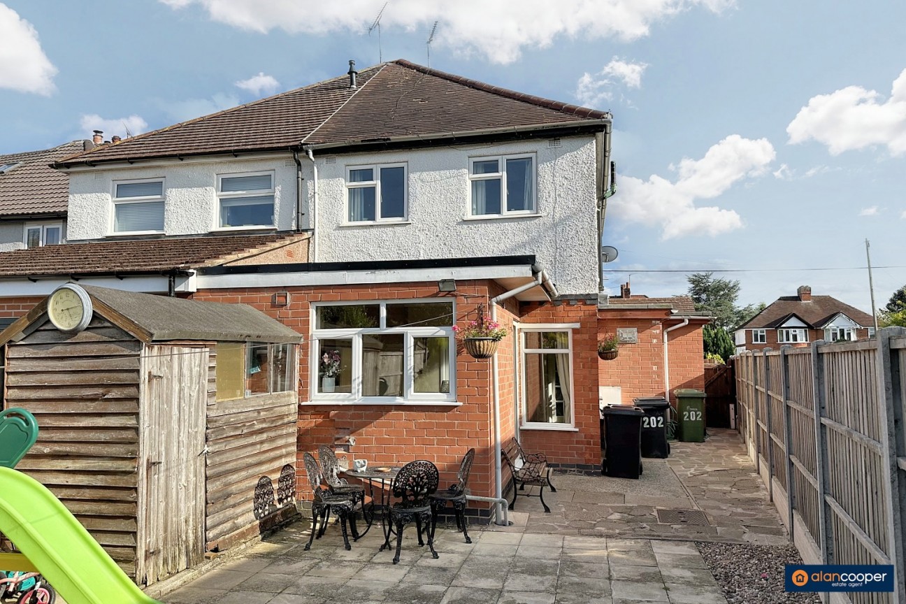 Weston Lane, Bulkington, CV12 9RX