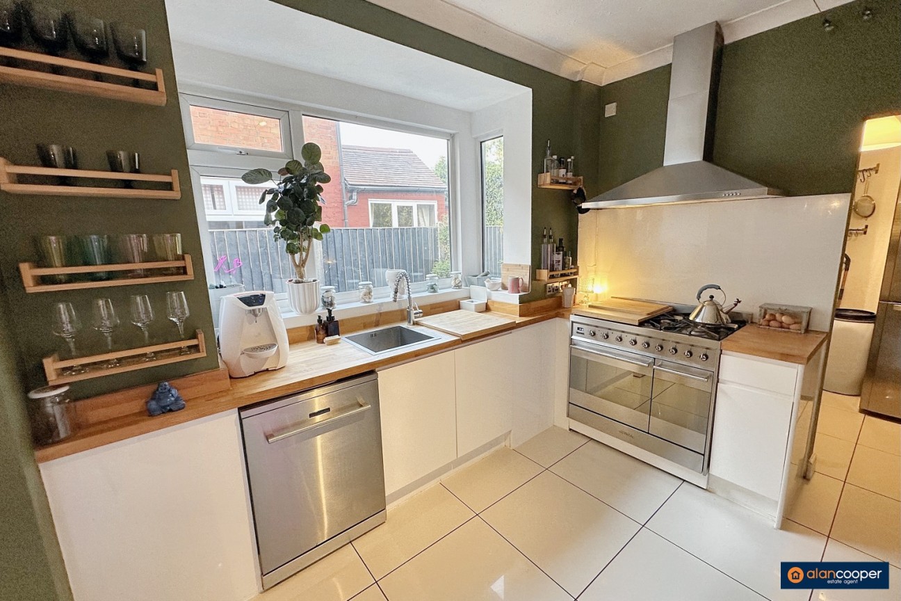 Earls Road, Nuneaton, CV11 5HP