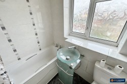 Cedar Road, Camp Hill, Nuneaton, CV10 9DJ