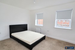 Queen Elizabeth Road, Nuneaton, CV10 9GS