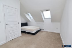 Queen Elizabeth Road, Nuneaton, CV10 9GS