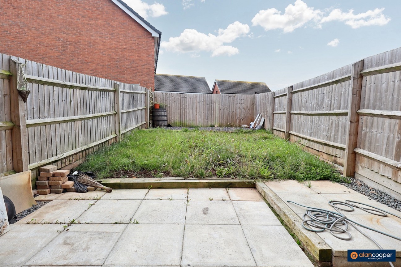 Queen Elizabeth Road, Nuneaton, CV10 9GS