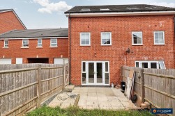Queen Elizabeth Road, Nuneaton, CV10 9GS