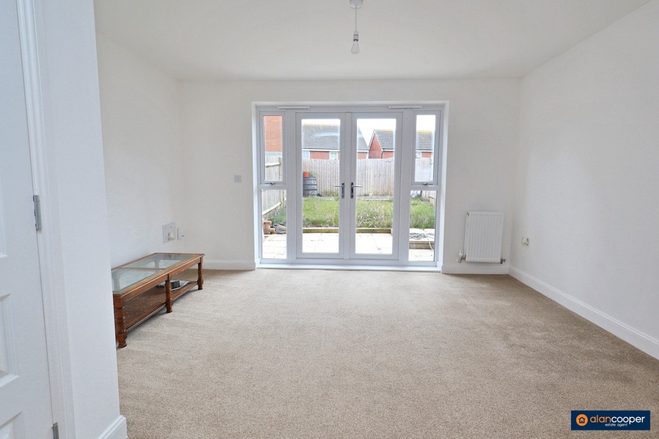 Queen Elizabeth Road, Nuneaton, CV10 9GS