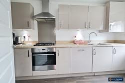 Queen Elizabeth Road, Nuneaton, CV10 9GS