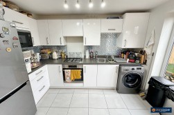 Melly Close, Church Fields, Weddington, Nuneaton, CV10 0GG