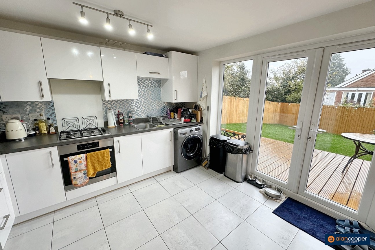 Melly Close, Church Fields, Weddington, Nuneaton, CV10 0GG
